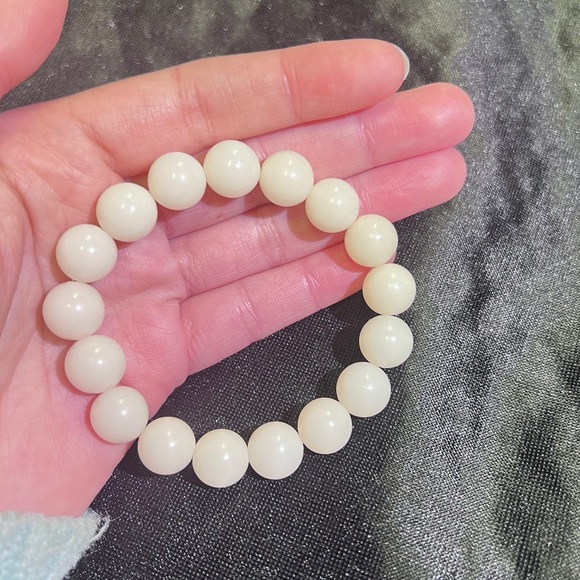 Natural Bodhi Seed Bracelet | Simple & Elegant | Everyday Wear - Picture 1 of 6